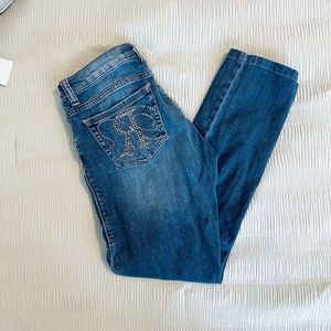 Rock & Republic Berlin Straight Leg Jeans / 6